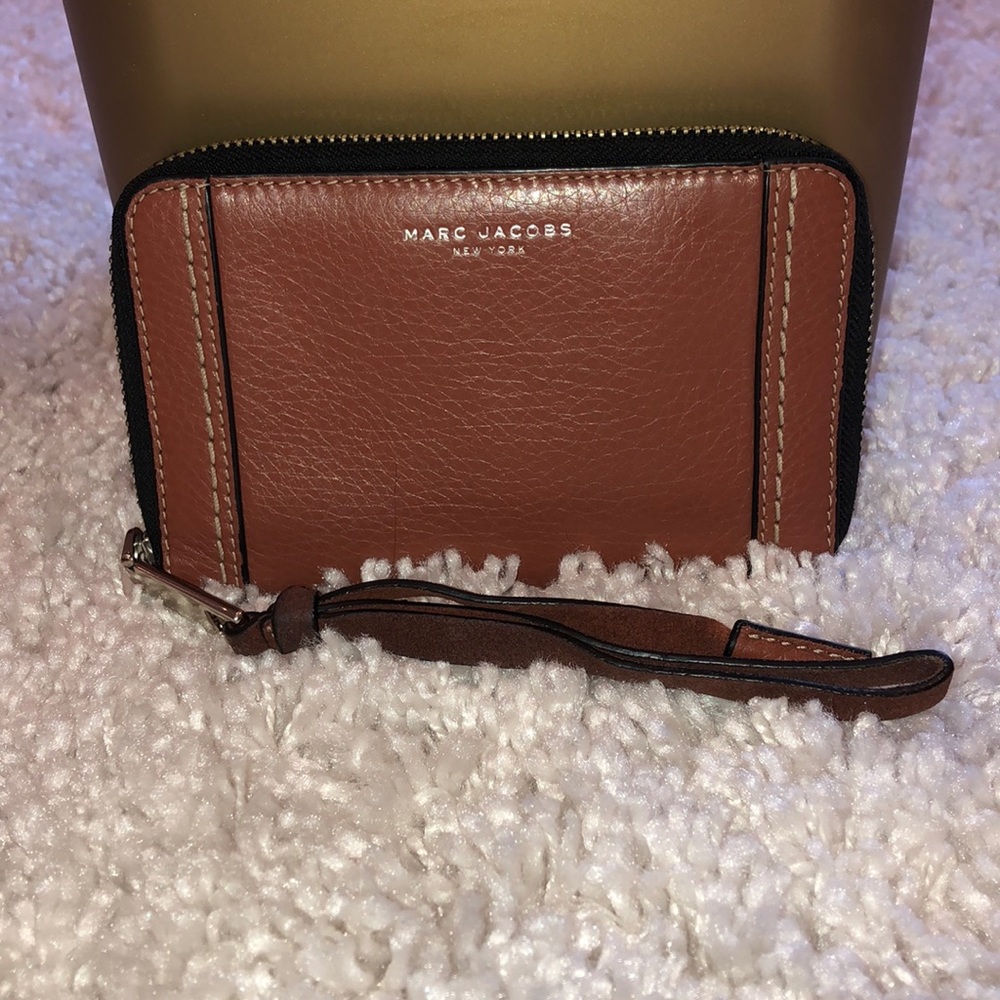 Marc Jacobs wrist wallet